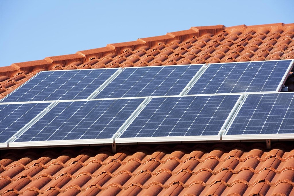¿Cómo funcionan las placas fotovoltaicas? 